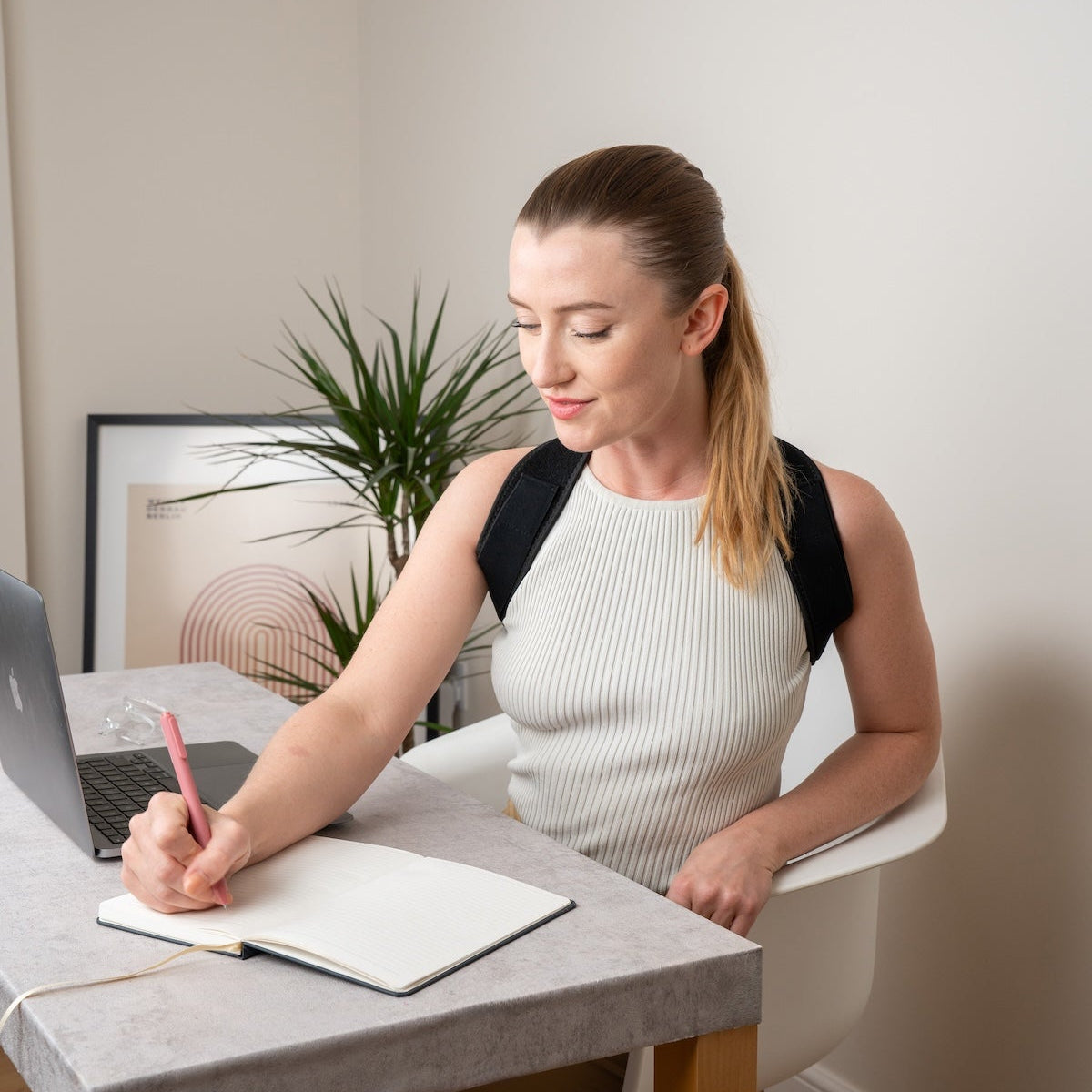 Transform Your Posture & Comfort - Adjustable Support Brace